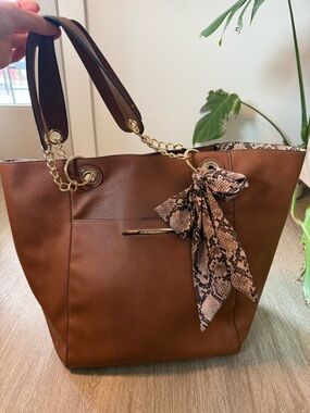 Steve Madden - Bwilde Flat Tote